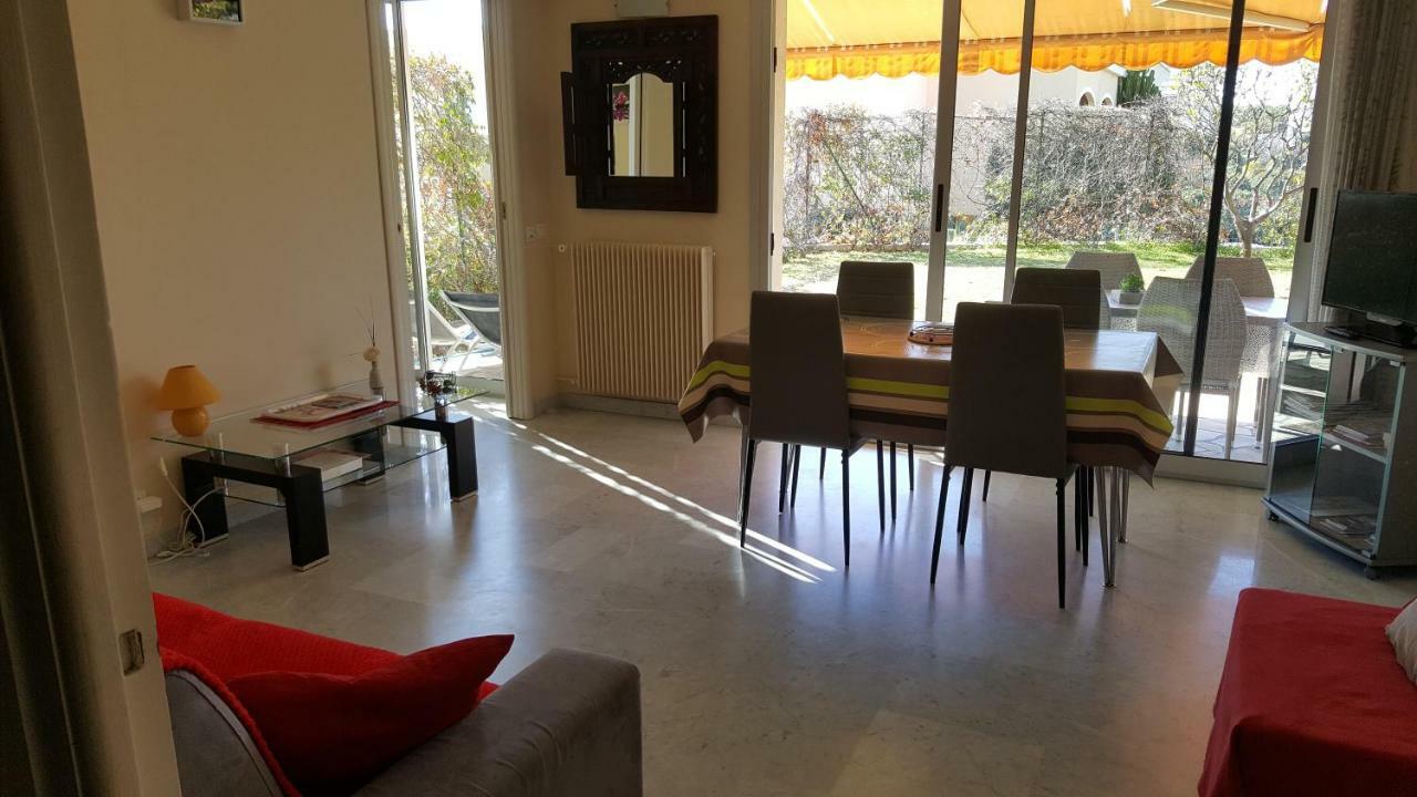 Appartement Le Belvedere โรกบรูน-กัป-มาร์แต็ง ภายนอก รูปภาพ